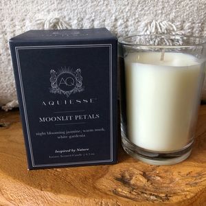 Aquiesse Moonlit Petals Candle 6.5oz
